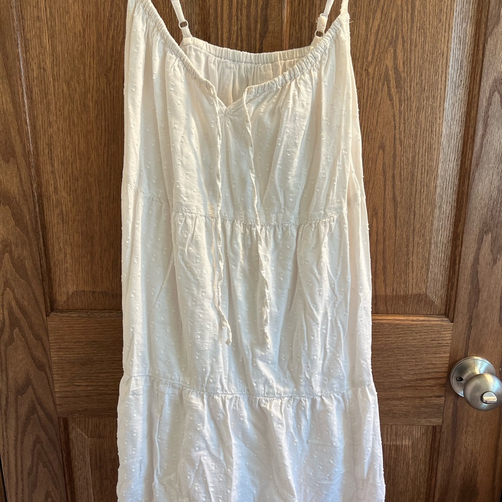 White Sleeveless Dress